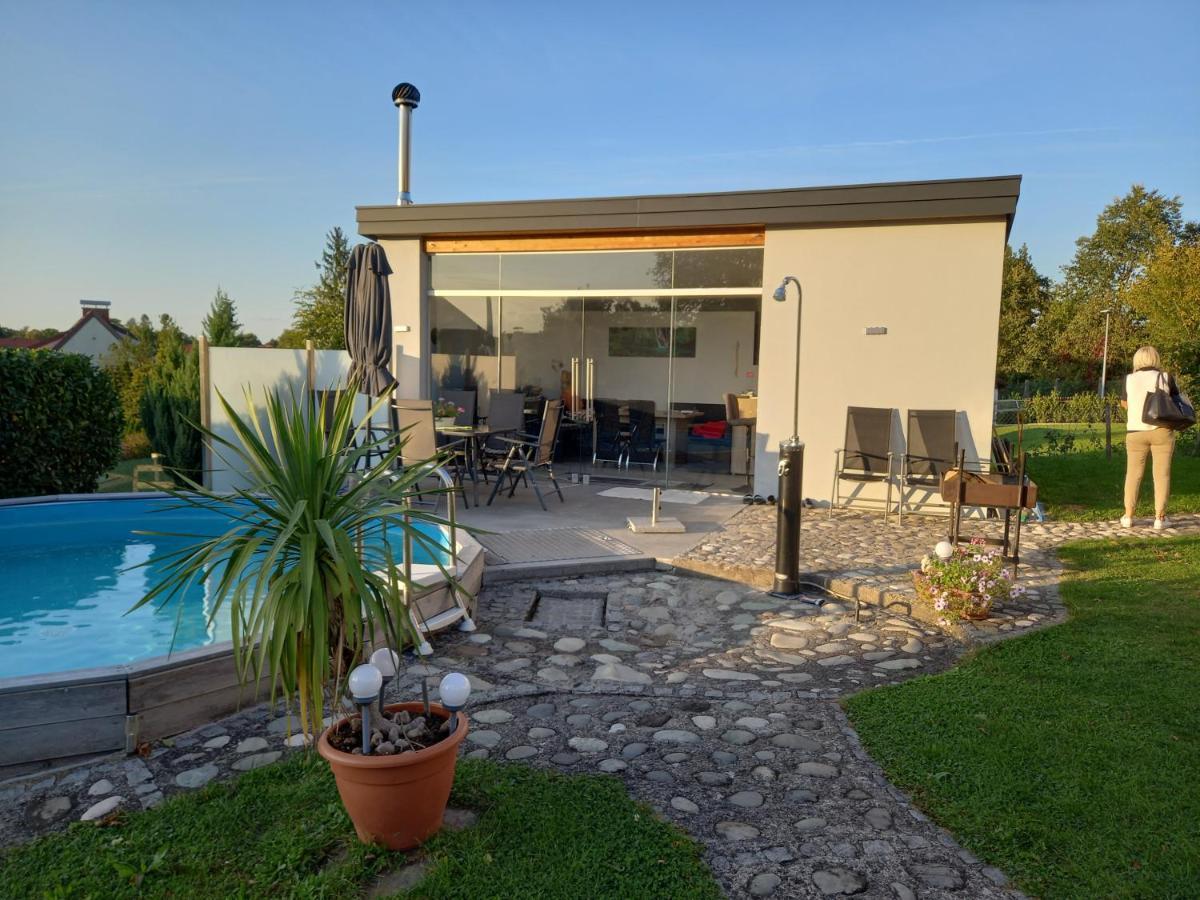 60 M² Ferienapartment Zentrumsnahe Mit Gartenbenutzung ชไตอาร์ ภายนอก รูปภาพ
